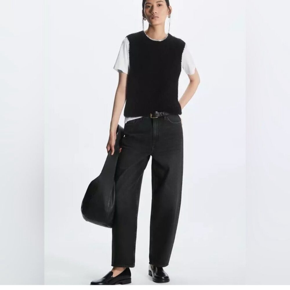 COS Jeans Womens 29 Black Tapered Leg Mid-Rise Button Fly NWOT